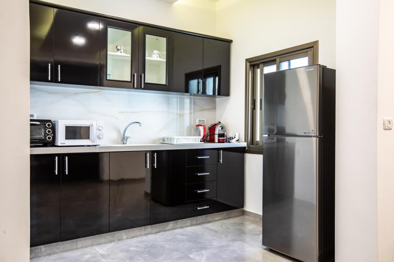 Prime Location - Ocean Apartments - 1 Min From The Beach Tel-Aviv Extérieur photo