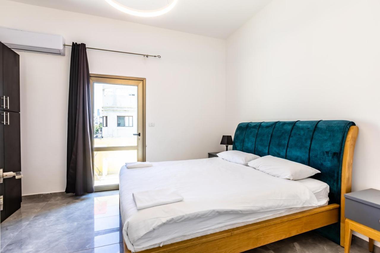 Prime Location - Ocean Apartments - 1 Min From The Beach Tel-Aviv Extérieur photo
